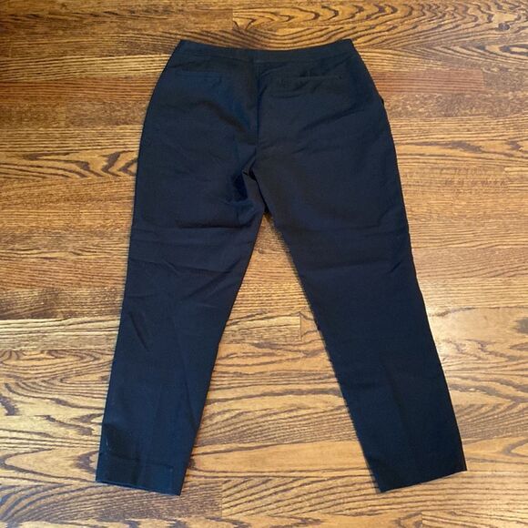 Calvin Klein Size 4 Black Pants Zipper/Clasp Pockets Front/Back Cropped Leg - Picture 4 of 7